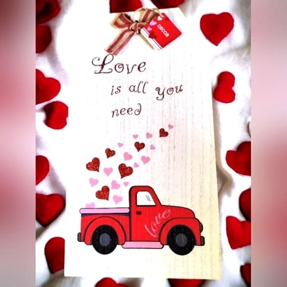 VALENTINE'S DAY Wood PLAQUES/ SIGNS With GLITTER Set of 2  9"X 16" - Picture 1 of 8